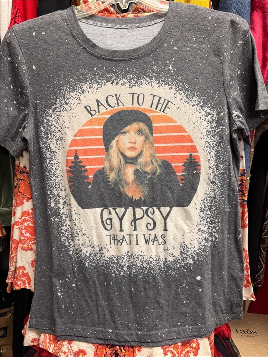 Tops - Back to the Gypsy Stevie Nicks Graphic Tee - Charcoal